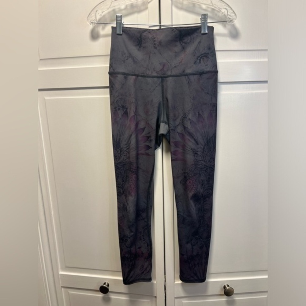 Evolution And Creation Active Leggings Size Womens Medium